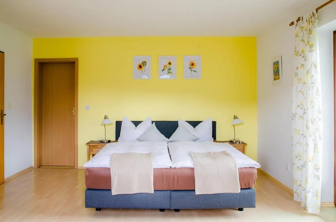 Gaestehaus Moderegglehen Schoenau am Koenigsee Guest house